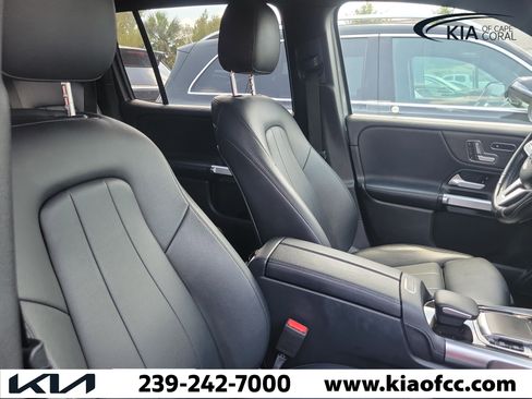 Used 2020 Mercedes-Benz GLB 250 4MATIC image 11