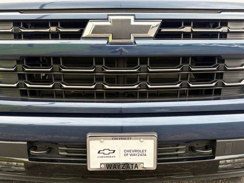 Used 2023 Chevrolet Silverado 1500 RST AWD/4WD image 10