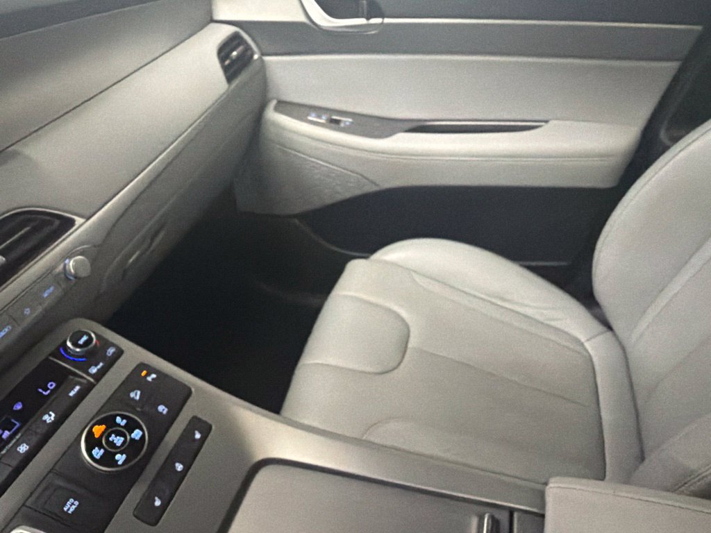 Used 2022 Hyundai Palisade SEL w/ 8P Bench Seat Package AWD/4WD image 18