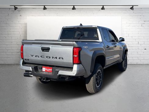 Used 2025 Toyota Tacoma TRD Off-Road image 6