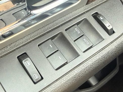 Used 2013 Ford F150 Lariat w/ Lariat Chrome Pkg AWD/4WD image 19