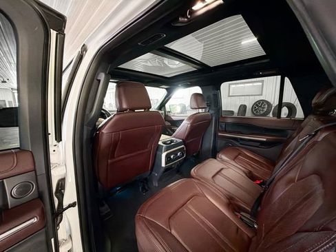 Used 2024 Ford Expedition Max Limited AWD/4WD image 9