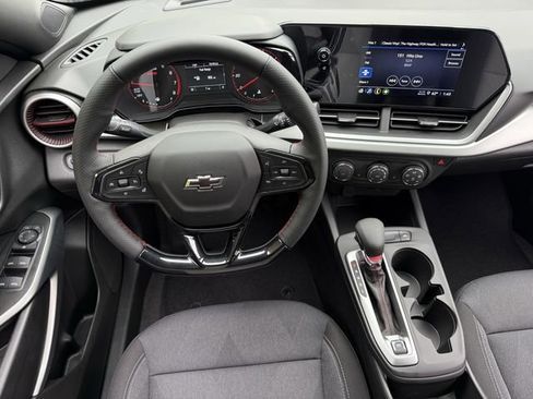 New 2026 Chevrolet Trax RS image 12