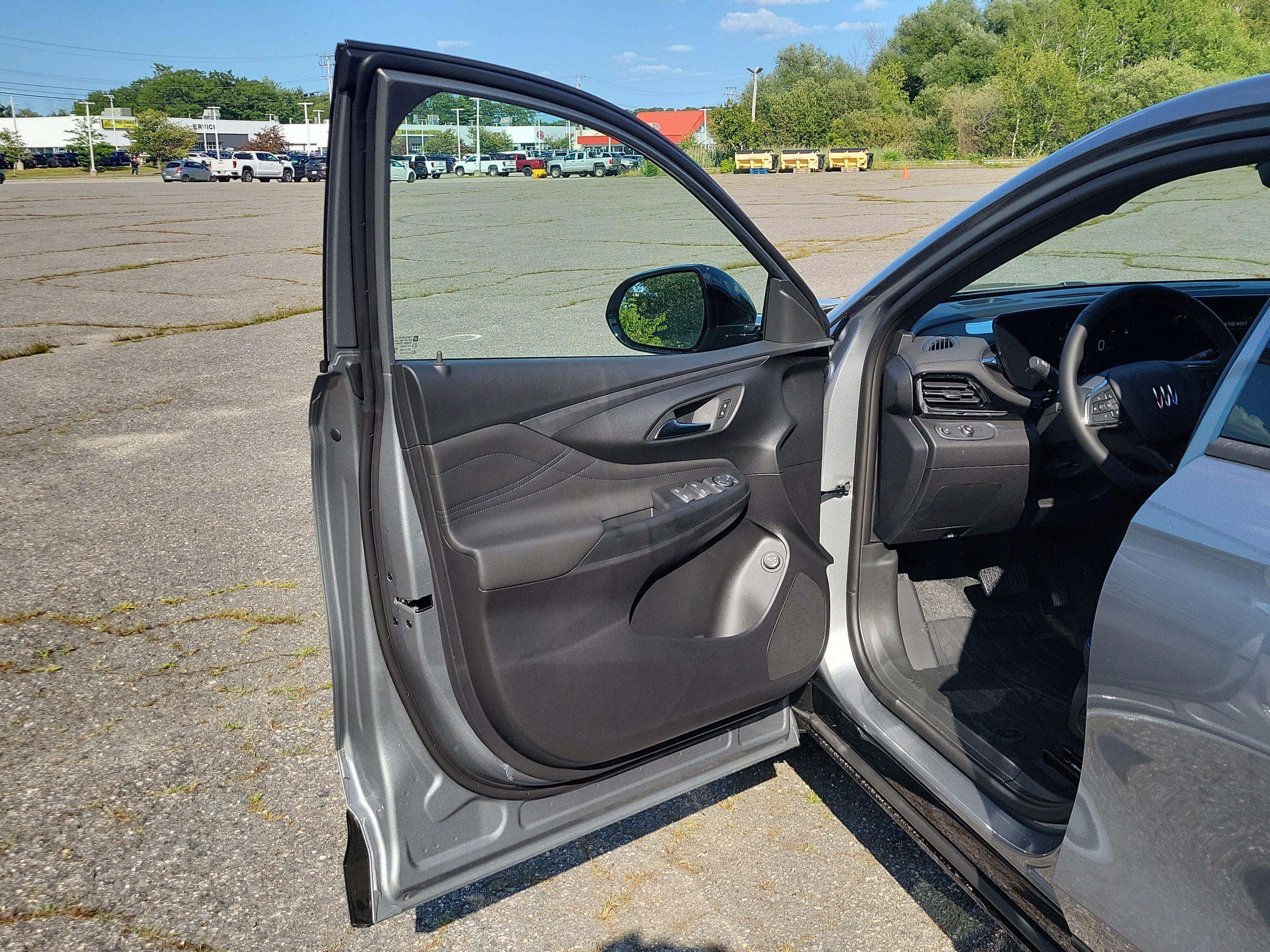 New 2026 Buick Envista Sport Touring w/ Convenience I Package FWD image 17