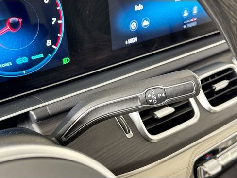 Used 2021 Mercedes-Benz GLS 580 4MATIC image 19