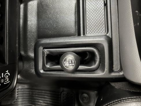 Used 2024 RAM 3500 Tradesman image 16