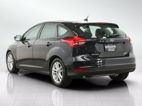 Used 2015 Ford Focus SE FWD image 3