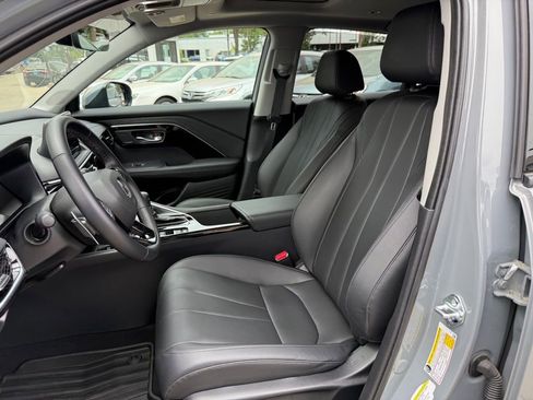 Certified 2025 Acura ADX FWD image 16