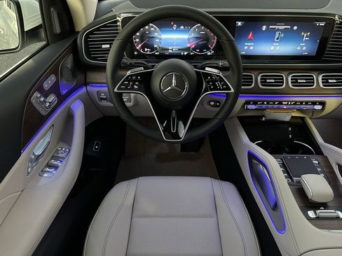 New 2026 Mercedes-Benz GLS 450 4MATIC image 14
