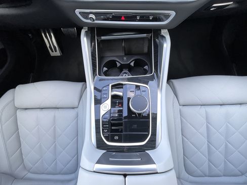 Certified 2024 BMW X6 xDrive40i w/ Premium Package image 19