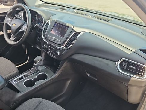 Certified 2022 Chevrolet Equinox LT FWD image 28