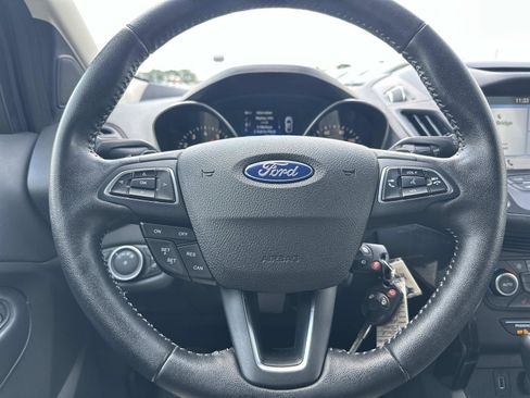 Used 2018 Ford Escape SE w/ SE Sport Appearance Package AWD/4WD image 19