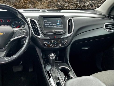 Used 2018 Chevrolet Equinox LT image 6