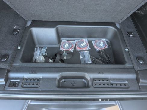 Used 2019 Jeep Wrangler Unlimited Rubicon AWD/4WD image 42