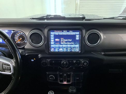 Used 2021 Jeep Gladiator Overland AWD/4WD image 13