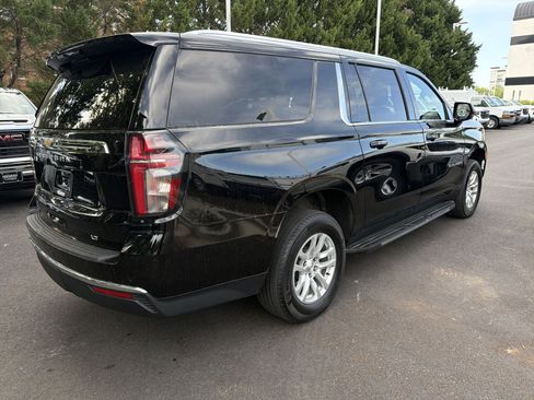 Used 2024 Chevrolet Suburban LT AWD/4WD image 10