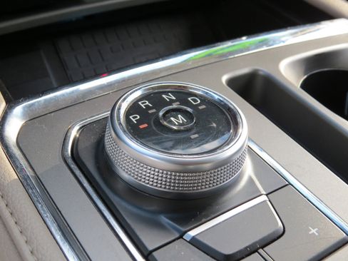 Used 2021 Ford Expedition Max XLT image 30