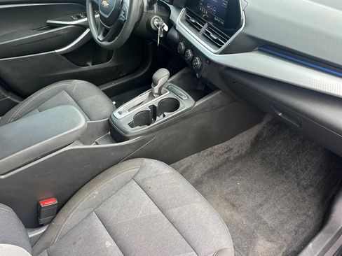 Used 2024 Chevrolet Trax LS FWD image 18