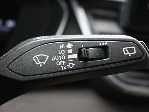 Used 2023 Audi Q5 2.0T Premium Plus w/ Premium Plus Package AWD/4WD image 26