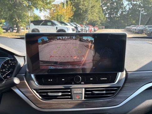 New 2025 Nissan Altima 2.5 SV w/ SV Special Edition Package image 12