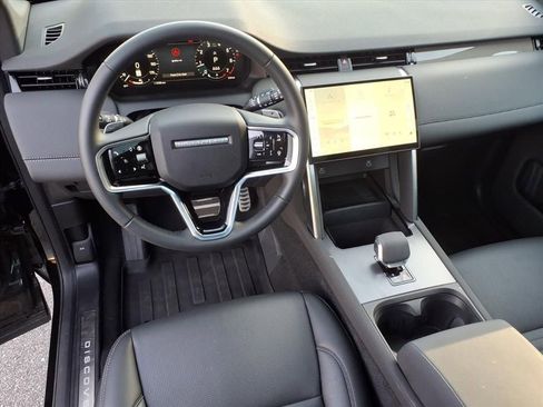 Certified 2025 Land Rover Discovery Sport Dynamic SE AWD/4WD image 16