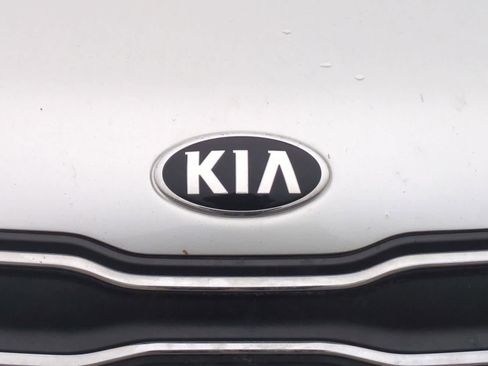 Used 2019 Kia Soul w/ Convenience Package FWD image 11