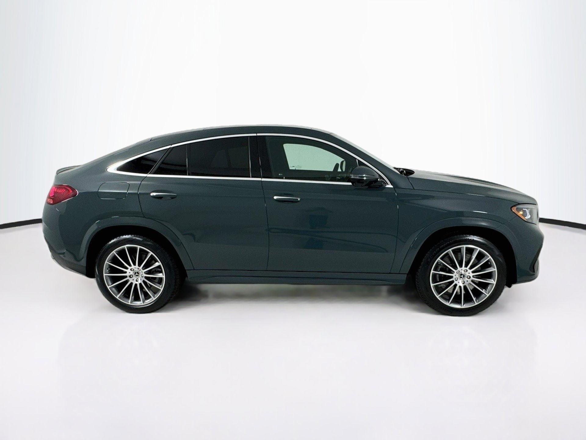 New 2027 Mercedes-Benz GLE 450 4MATIC Coupe image 9