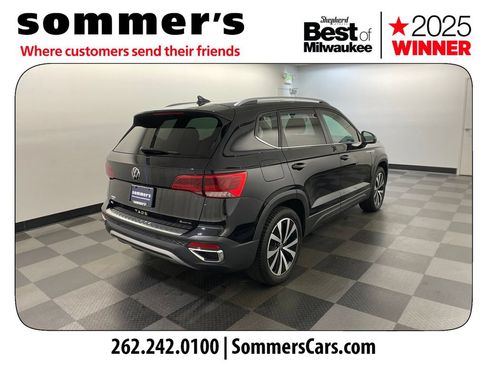 Used 2022 Volkswagen Taos SE AWD/4WD image 5