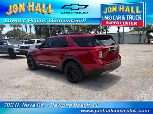 Used 2020 Ford Explorer XLT w/ Equipment Group 202A AWD/4WD image 7