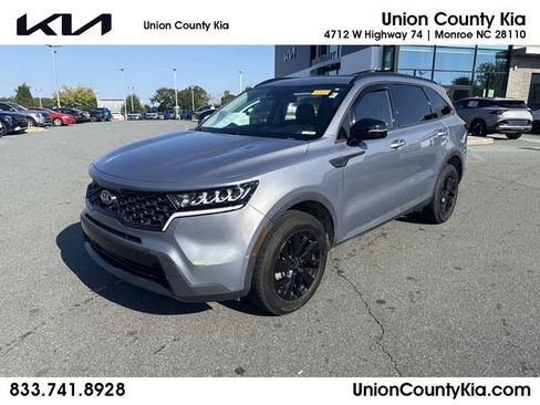 Certified 2021 Kia Sorento S AWD/4WD image 1