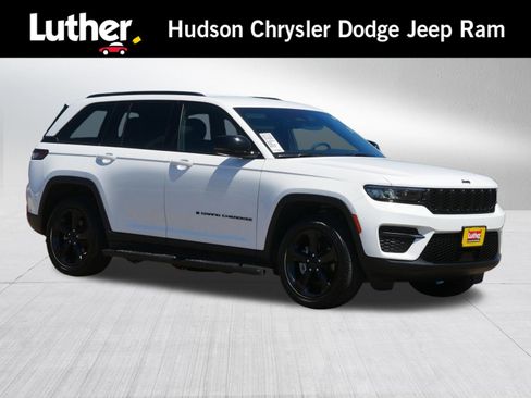 Used 2023 Jeep Grand Cherokee Altitude AWD/4WD image 1