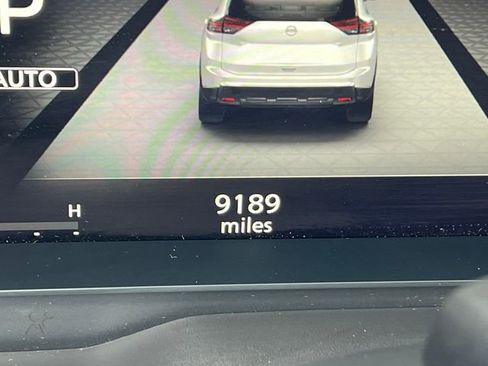 Used 2025 Nissan Rogue SL w/ Tech Package AWD/4WD image 19
