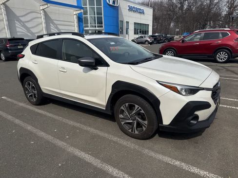 Used 2024 Subaru Crosstrek 2.0i Premium image 9