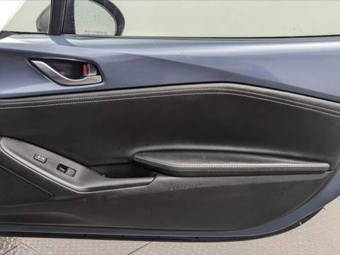 Used 2021 MAZDA MX-5 Miata RF Club image 17
