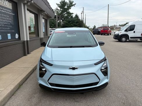 Used 2023 Chevrolet Bolt LT FWD image 7