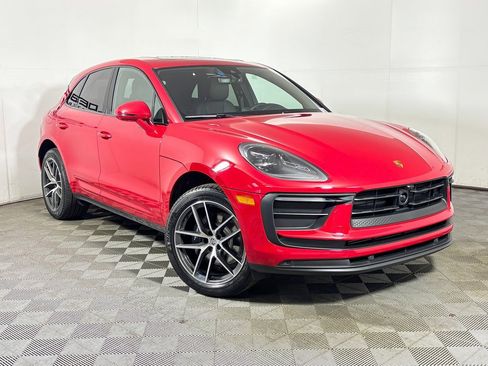 New 2026 Porsche Macan image 9