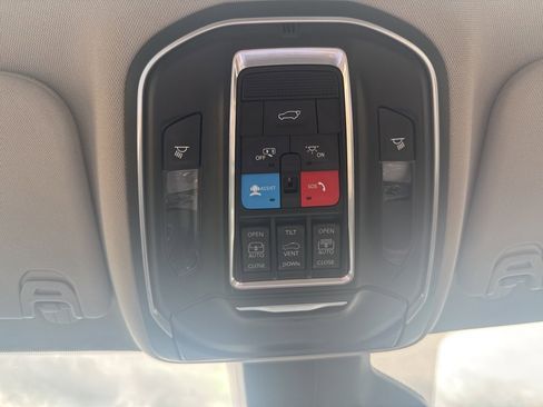 Used 2022 Jeep Wagoneer Series III w/ Premium Group I image 61