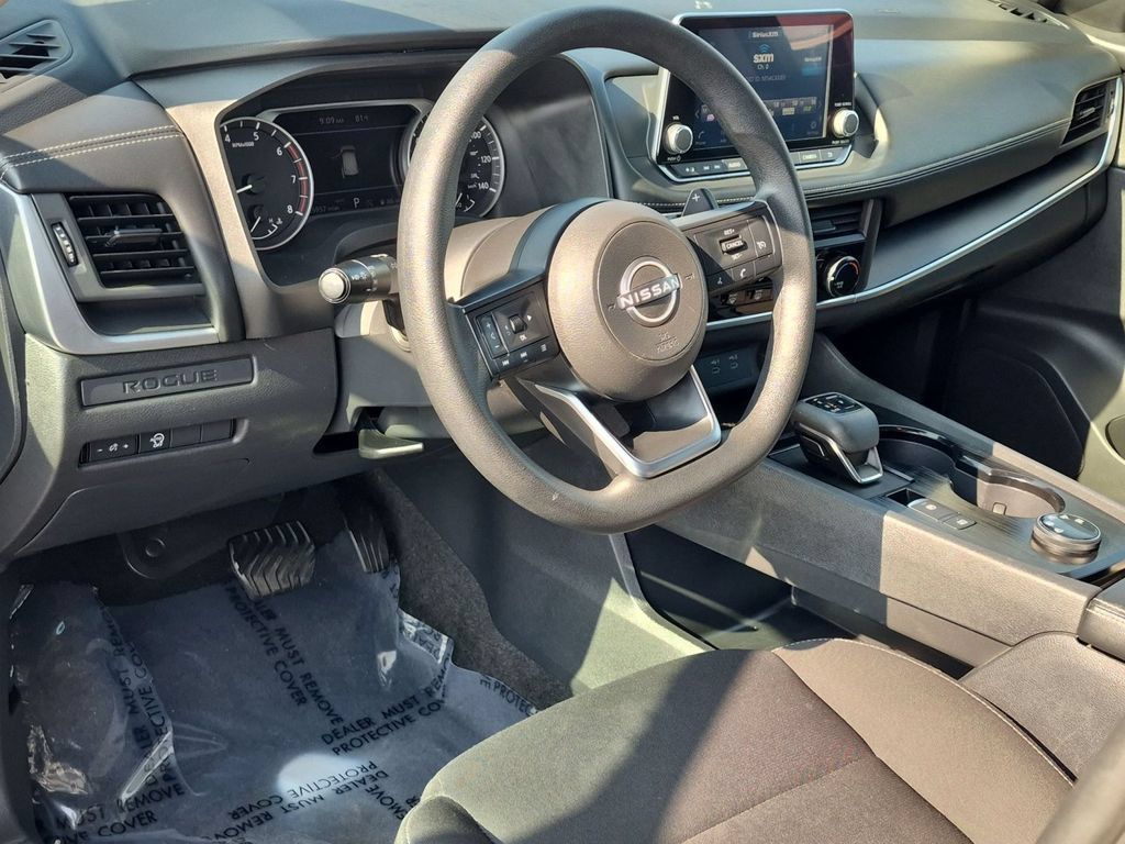 Used 2024 Nissan Rogue S AWD/4WD image 14