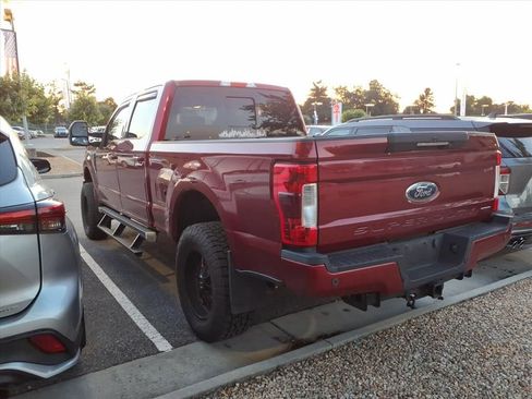 Used 2017 Ford F250 Lariat w/ Lariat Ultimate Package AWD/4WD image 3
