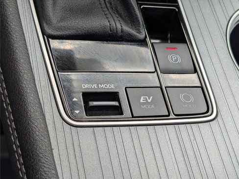 Used 2025 Toyota Sienna XLE AWD/4WD image 29