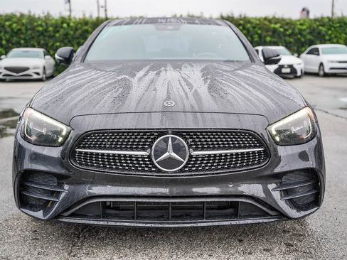 Used 2021 Mercedes-Benz E 350 Sedan image 2