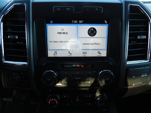 Used 2016 Ford F150 XLT w/ Equipment Group 302A Luxury AWD/4WD image 13