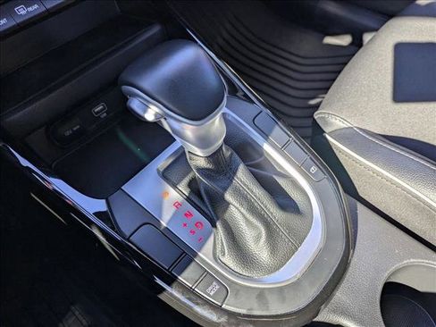 Used 2022 Kia Forte GT-Line image 12