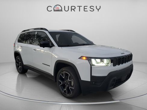New 2026 Jeep Cherokee Overland image 4