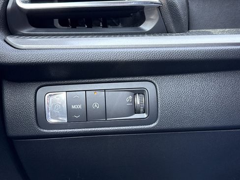 New 2026 Chevrolet Traverse LT w/ Sun and Wheel Package FWD image 44