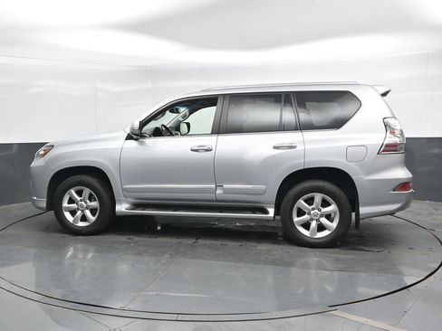 Used 2017 Lexus GX 460 w/ Navigation Package AWD/4WD image 7