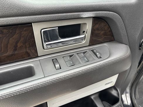 Used 2013 Ford F150 Platinum image 17
