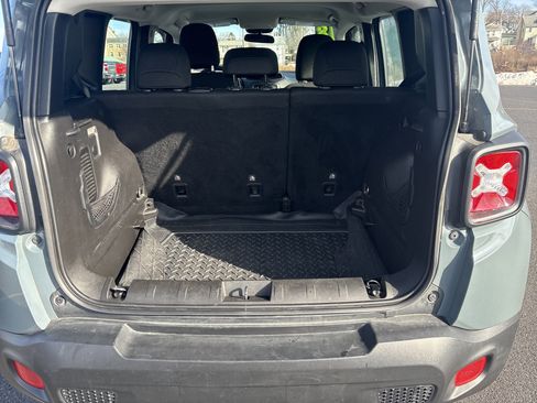 Used 2018 Jeep Renegade Sport w/ Power & Air Group image 5