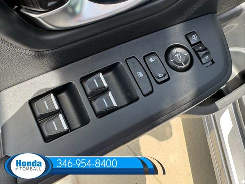 New 2026 Honda Pilot Black Edition image 8
