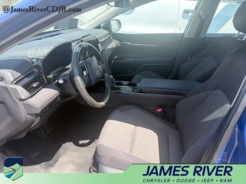 Used 2025 Toyota Camry LE FWD image 2